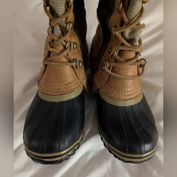 Sorel Conquest Carly Two-Tone Lace-Up Waterproof Tall Military Style Duck Boots - Picture 11 of 15